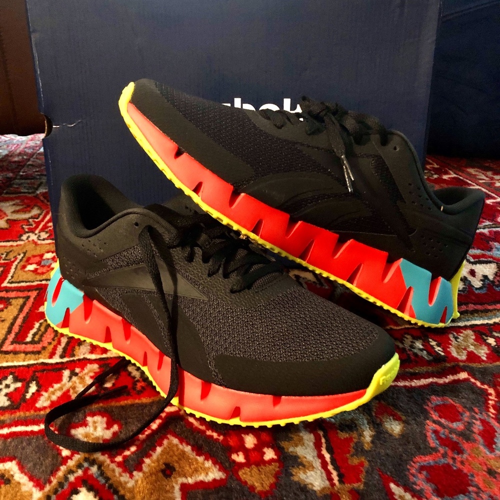 Reebok Men's Zig Dynamica 2.0 Sneaker NIB Size 11